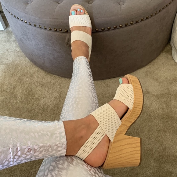 Brand new in the box chunky heels - Picture 5 of 12